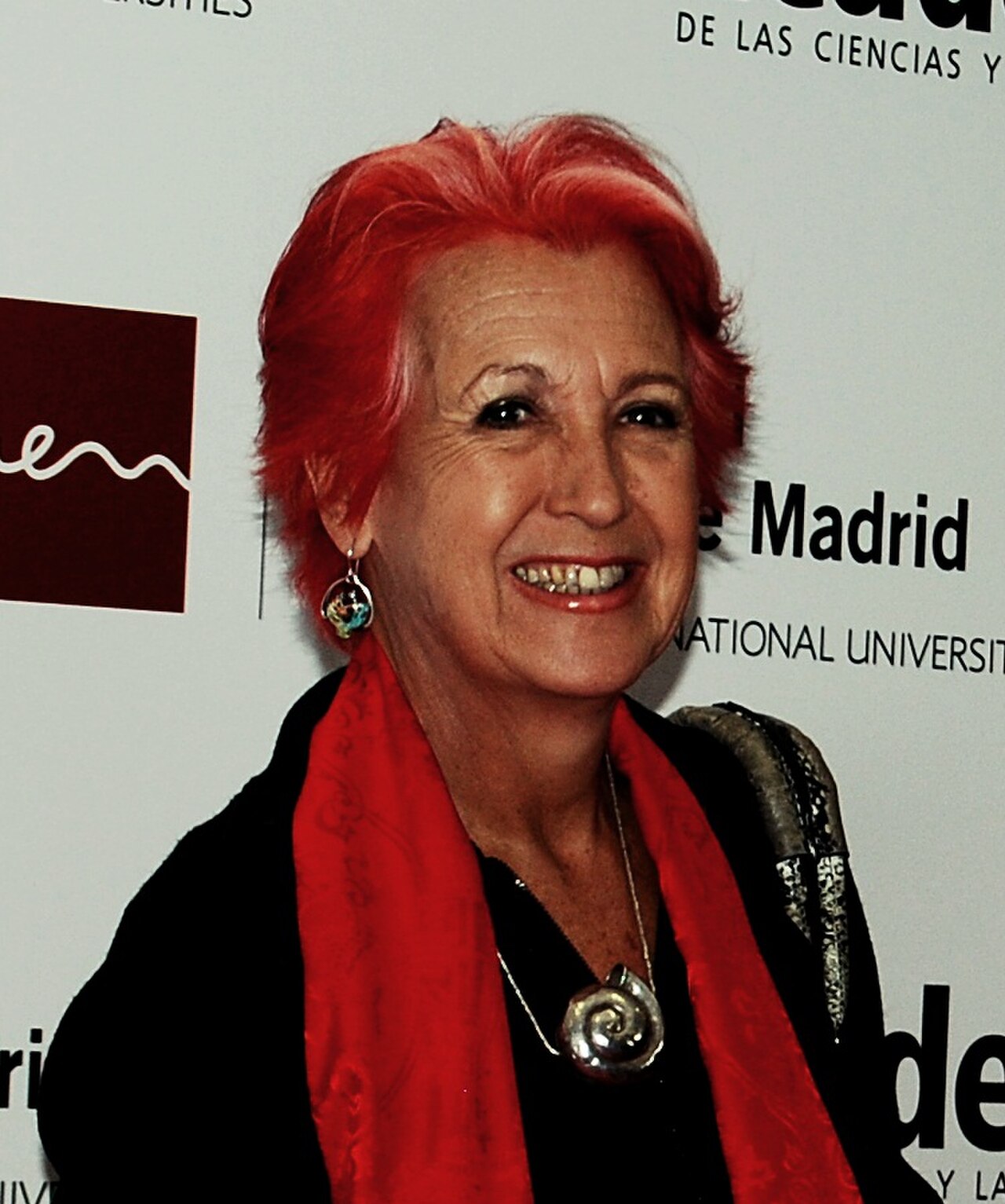 Rosa María Calaf profile photo